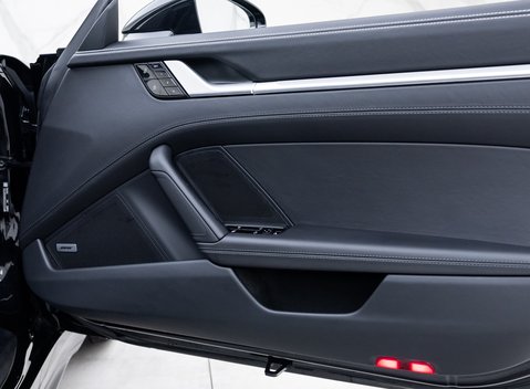 Porsche 911 Targa 4S (992) 23