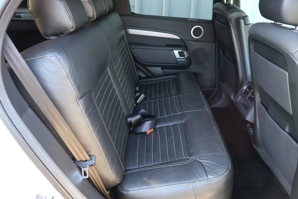Land Rover Discovery R-DYNAMIC SE MHEV Huge spec rear seats styled by seeker  18