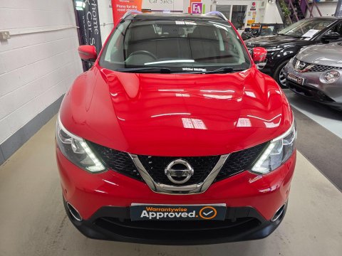 Nissan Qashqai 1.2 DIG-T N-Connecta 2WD Euro 6 (s/s) 5dr 14