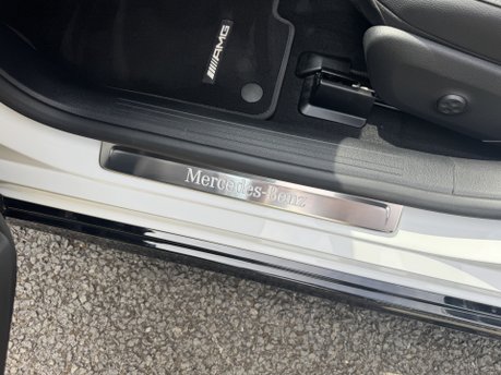 Mercedes-Benz EQE EQE 300 AMG Line Premium Auto Electric 89 KWH Battery PAN ROOF/VAT Q 23