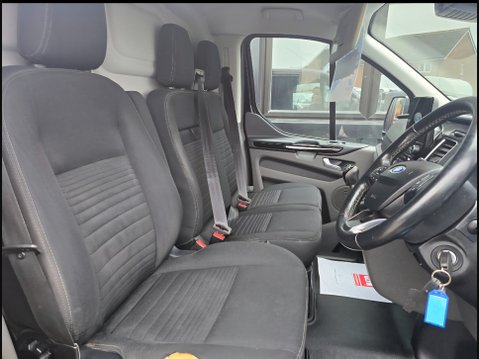 Ford Transit Custom 280 LIMITED P/V ECOBLUE 9