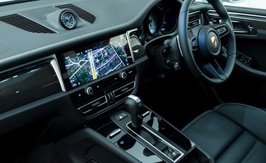 Porsche Macan GTS 15