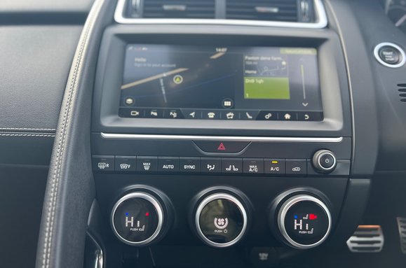 Jaguar E-Pace R-DYNAMIC SE 35