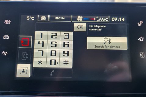 Citroen C4 Cactus 1.2 PURETECH FEEL..1 LADY OWNER..7 SERVICES LAST ONE @ 47K.. £20 R/TAX 18