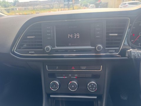 SEAT Leon 1.6 TDI CR SE Euro 5 (s/s) 5dr 10