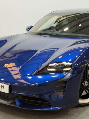 Porsche Taycan Performance Plus 93.4kWh Turbo Saloon 4dr Electric Auto 4WD (680 ps) 1