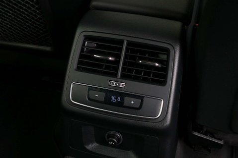 Audi A4 2.0 A4 A-road Sport 45 TFSI Quattro Semi-Auto 4WD 5dr 44