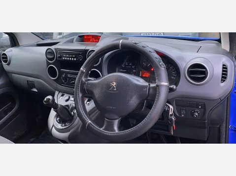 Peugeot Partner 1.6 BlueHDi 744 S Combi Van 6dr Diesel Manual L2 (113 g/km, 97.64 bhp) 36