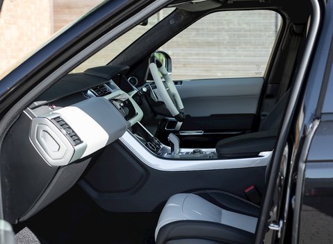 Land Rover Range Rover Sport 5.0 SVR 16