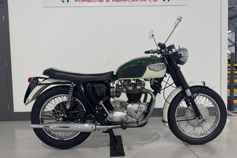 Triumph Bonneville 650cc 1