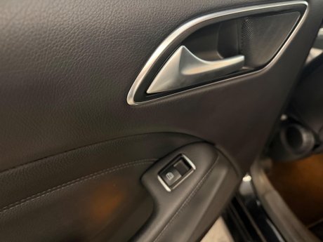 Mercedes-Benz B Class 1.8 B200 CDI SE 7G-DCT Euro 5 (s/s) 5dr 21