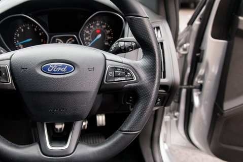 Ford Focus ST-LINE 20