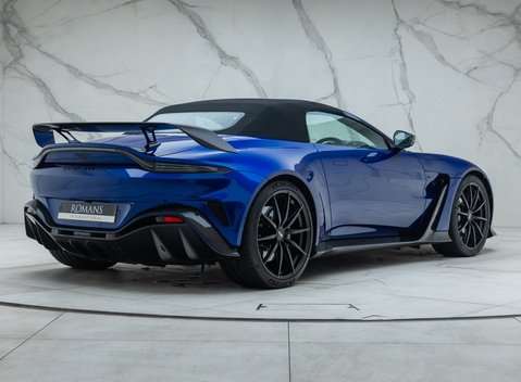 Aston Martin V12 Vantage ROADSTER 8