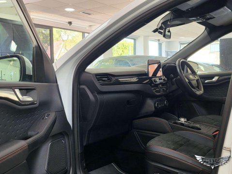 Ford Kuga 2.5 EcoBoost Duratec 14.4kWh ST-Line X CVT Euro 6 (s/s) 5dr 61