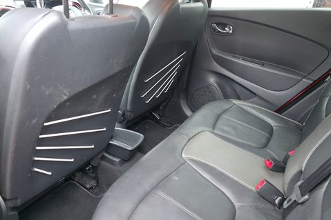 Renault Captur SIGNATURE NAV TCE.. 5 SERVICES… 1 PREVIOUS KEEPER.. STUNNING EXAMPLE 18