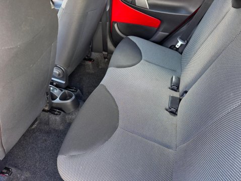 Toyota Aygo VVT-I MOVE 16