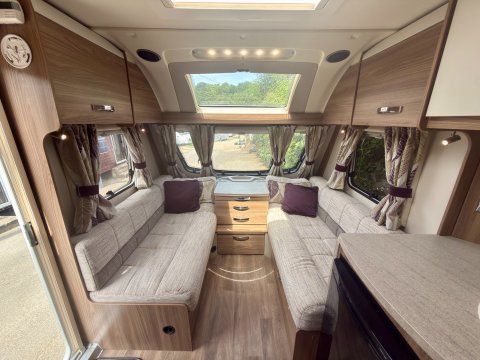 Swift Expression 554 SR 11