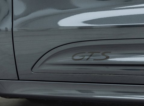 Porsche Macan GTS 26