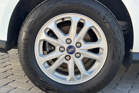 Ford Transit Connect 230 L2 Trend DCIV Automatic 120 ps Tdci - Sat Nav / Air Con / Camera 35