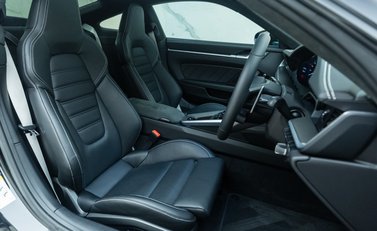 Porsche 911 Turbo S (992) 15