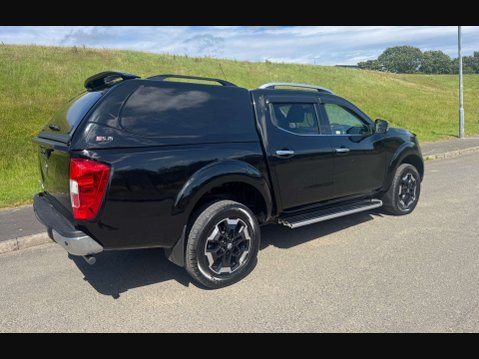 Nissan Navara 2.3 Navara Tekna dCi 4WD 5dr 4