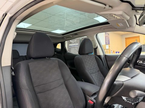 Nissan Qashqai 1.2 DIG-T N-Connecta 2WD Euro 6 (s/s) 5dr 21