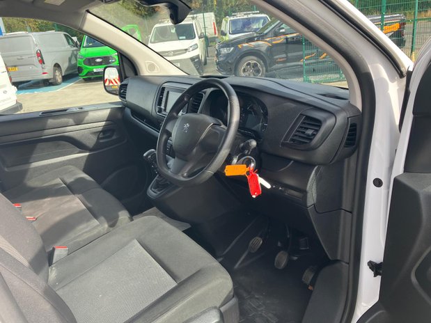 Peugeot Expert PEUGEOT EXPERT LONG DIESEL1000 1.5 Blue HDi 100 Asphalt Premium + Van 9