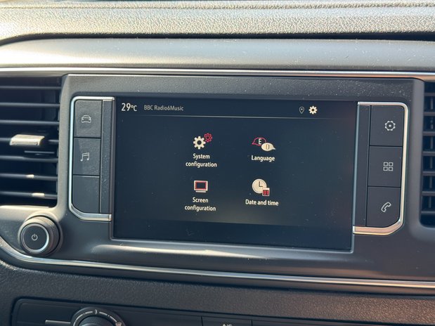 Vauxhall Vivaro AUTO LWB [SOLD SM] L2H1 Low Roof 3100 Dynamic Air Con SELECT 26