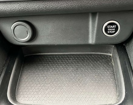 Nissan Qashqai 1.3 Qashqai Acenta Premium T MHEV CVT 5dr 55