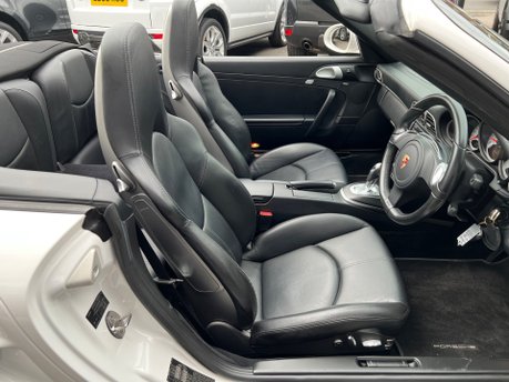 Porsche 911 Turbo 3.8 997 Turbo Cabriolet 2dr Petrol PDK AWD (268 g/km, 500 bhp) 16