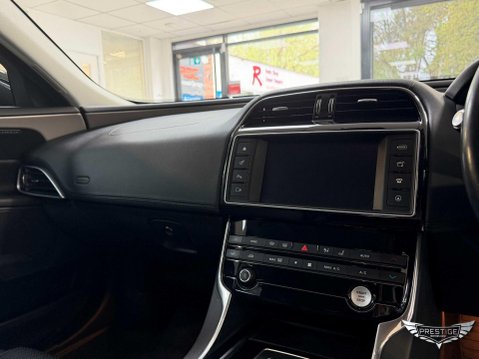 Jaguar XE 2.0d Portfolio Auto AWD Euro 6 (s/s) 4dr 29