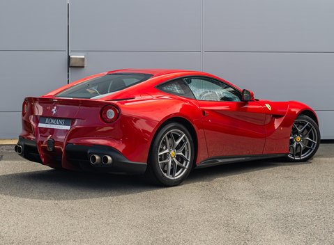 Ferrari F12 Berlinetta 4