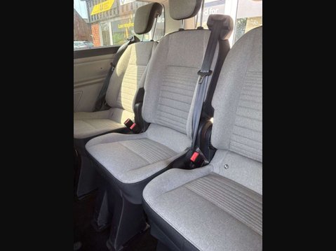 Ford Tourneo Custom 2.0 320 EcoBlue Titanium Minibus Double Cab 5dr Diesel Manual L2 Euro 6 (s/ 27