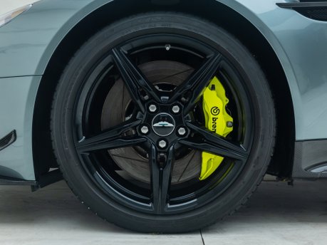 Aston Martin V8 Vantage AMR