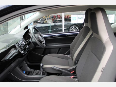Volkswagen Up HIGH UP 7