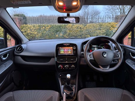 Renault Clio 1.5 Clio Iconic dCi 5dr 31