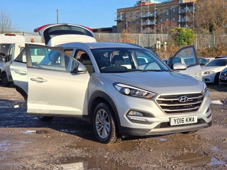 Hyundai TUCSON 1.7 CRDi Blue Drive SE Nav SUV 5dr Diesel DCT Euro 6 (s/s) (141 ps) 6