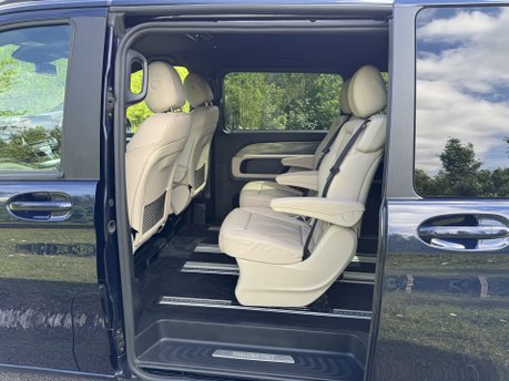 Mercedes-Benz Eqv EQV 300 Sport Auto Electric 90KWH EX-LWB/7 SEATER/360 CAM/VAT Q 28