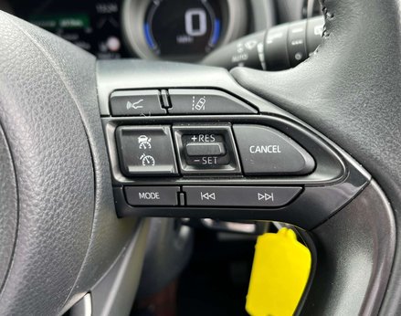 Toyota Yaris 1.5 Yaris Design HEV CVT 5dr 55