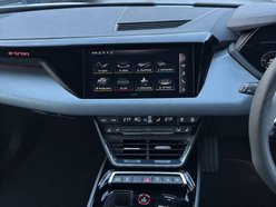 Audi E-Tron GT QUATTRO BASE 16