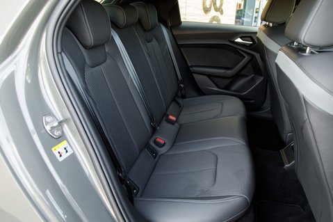 Audi A1 SPORTBACK TFSI S LINE 38