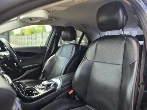 2016 Mercedes-Benz C-Class thumbnail 16