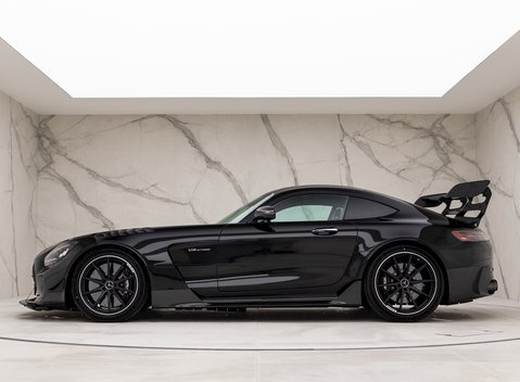 Mercedes-Benz Amg GT Black Series 2
