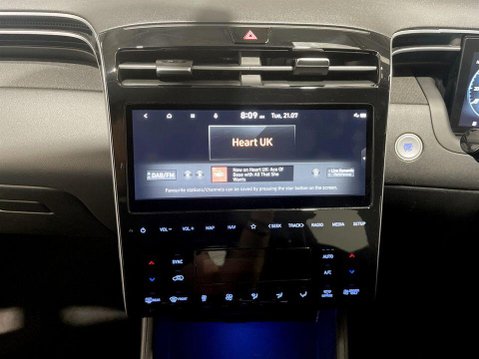 Hyundai TUCSON 1.6 T-GDi 13.8kWh Premium SUV 5dr Petrol Plug-in Hybrid Auto 4WD Euro 6 (s/ 18