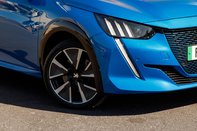 Peugeot 208 GT PREMIUM 12
