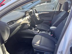 Ford Focus 1.0T EcoBoost Titanium Euro 6 (s/s) 5dr 30