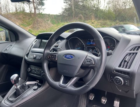 Ford Focus 1.0 Focus ST-Line 5dr 11