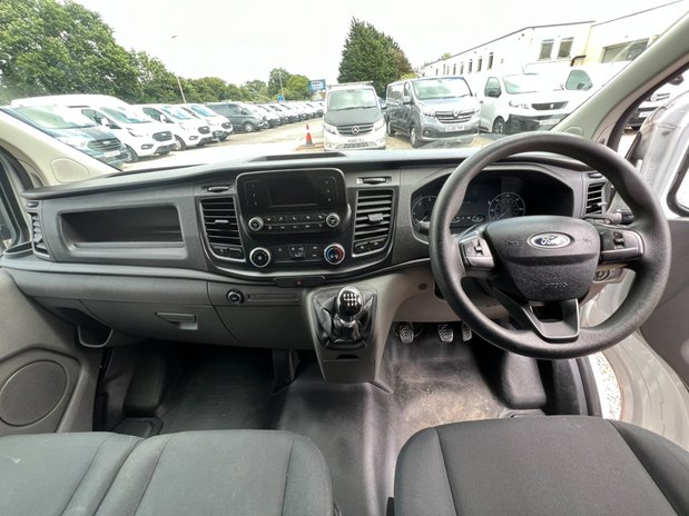 Ford Transit Custom LWB L2H1 Low Roof Leader 320 Air Con EURO 6 NO VAT 25