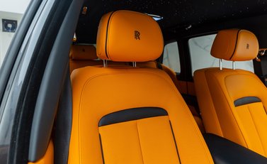 Rolls-Royce Cullinan BLACK BADGE 12