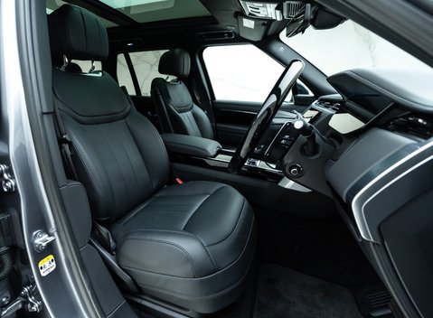 Land Rover Range Rover P530 Autobiography 24